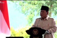 Presiden RI Prabowo Subianto saat meresmikan 37 proyek listrik nasional di 18 provinsi, yang digelar di PLTA, Jatigede, Sumedang, Jawa Barat, Senin (20/1/2025). (Dok. Sekretariat Kabinet RI)