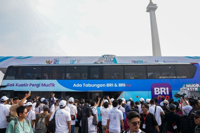 Sebagai bagian dari agenda tahunan menyambut Hari Raya Idul Fitri, tahun ini BRI Group akan memberangkatkan 8.482 pemudik dengan 170 bus ke berbagai kota di Pulau Jawa dan Sumatera. (Dok. BRI)